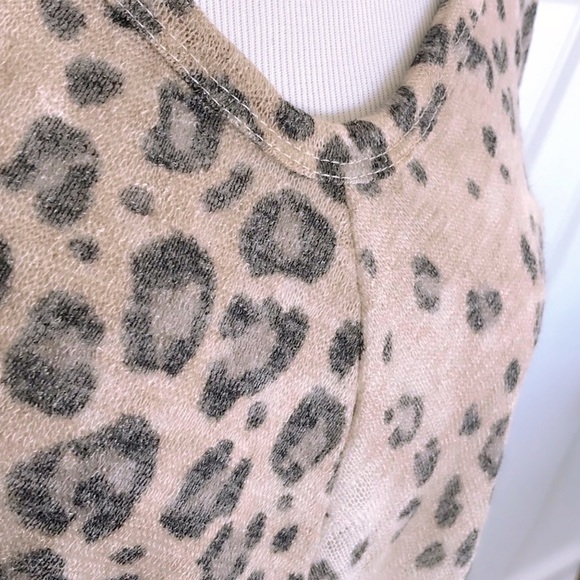 Leopard Print Tied Waist Detail Top - Picture 3 of 6